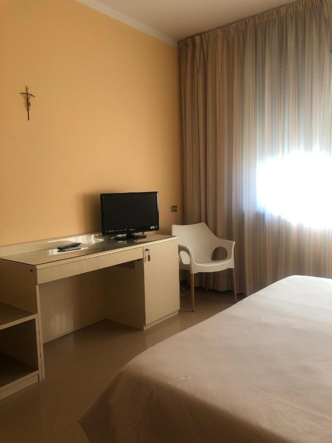Albergo Casa Dell'Ospite Brescia Dış mekan fotoğraf